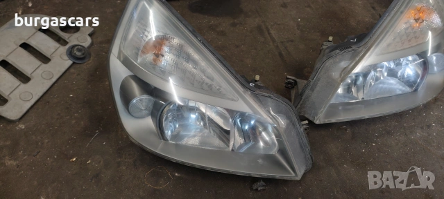 Фар ляв десен Renault Espace 4 2.0-136к.с.бензин, снимка 4 - Части - 55046576