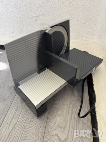Електрическа Слайс Машина за Рязане на Мезета, Хляб, Сирена Graef G50 (170W, 0-20мм), снимка 3 - Други - 55278556