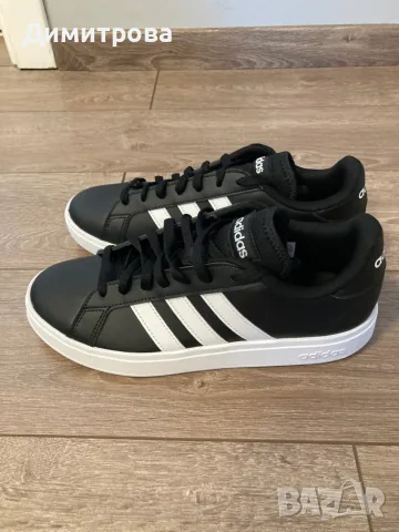Дамски маратонки Adidas, снимка 4 - Маратонки - 55299678