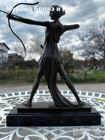 Голяма бронзова Ар Деко скулптура "Диана Ловджийката" – подпис F. Preiss, Bronze Garanti – 3.5 кг, снимка 3 - Антикварни и старинни предмети - 53985476