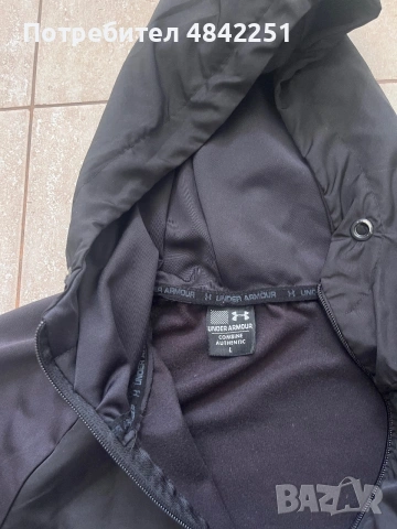 Горнище Under Armour - размер L , снимка 3 - Суичъри - 55089457