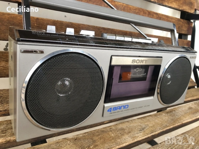 Радиокасетофон Sony CFS-330S - Japan, снимка 15 - Радиокасетофони, транзистори - 54264101