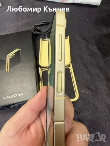 Продавам Samsung Z Flip 6, снимка 4 - Samsung - 55632818