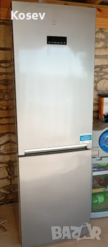   Хладилник с фризер Beko- NeoFrost / RCNA366EO6XBN   