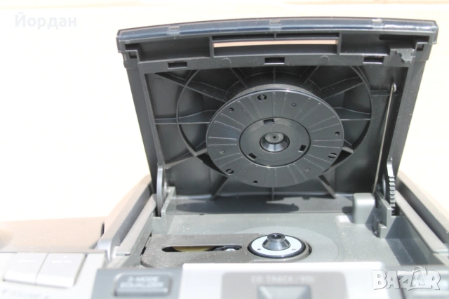 Радио касетофон ''Aiwa CSD -ES 777'' , снимка 10 - Радиокасетофони, транзистори - 54554662