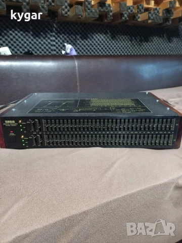 YAMAXA graphic equalizer model Q2031А 
