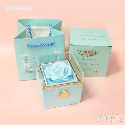 Луксозна подаръчна кутия с консервирана синя роза, снимка 4 - Романтични подаръци - 54097995