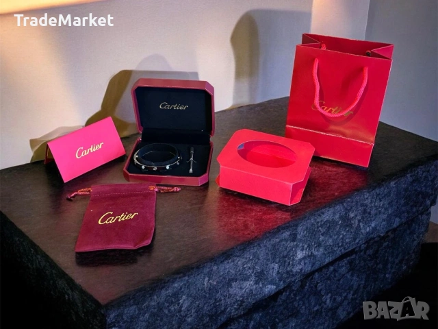 Нова Гривна Cartier LOVE в сребърен цвят с подаръчна опаковка