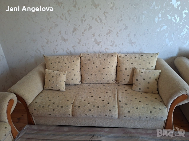 Запазена холна гарнитура, снимка 3 - Дивани и мека мебел - 54873702