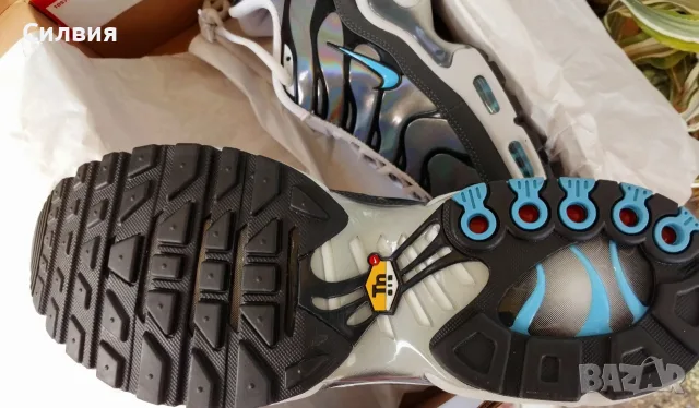 Оригинални маратонки Nike Air Max Plus "Anthracite". , снимка 5 - Маратонки - 52898946