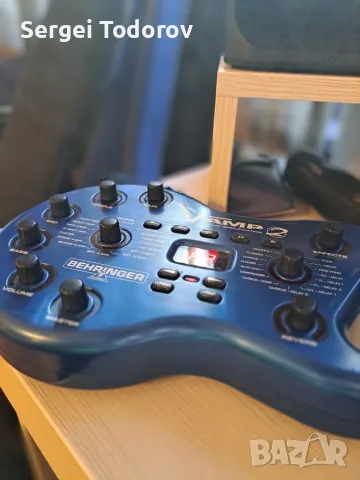 V AMP2 by Behringer - за ремонт, снимка 2 - Китари - 55673881