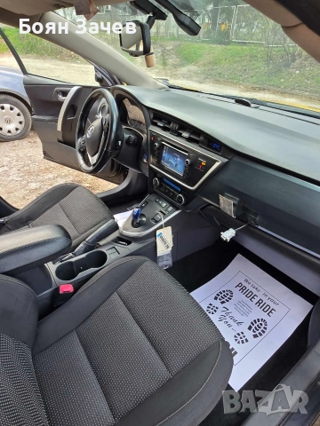 toyota Auris hibrid 1.8 2015, снимка 8 - Автомобили и джипове - 54003988