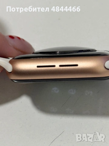 Apple Watch SE 44 mm, снимка 4 - Смарт гривни - 54743935