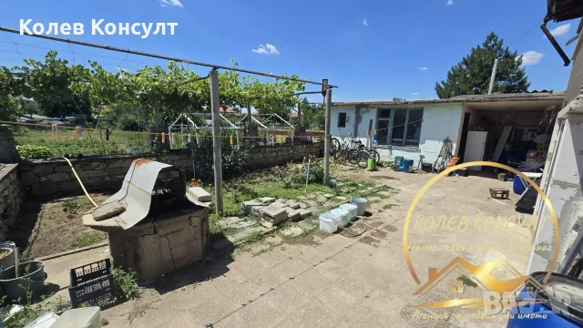 Двуетажна къща село Брод,област Хасково, снимка 18 - Къщи - 55298299
