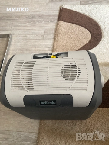 Електрическа хладилна чанта 12.5l-12v Halfords, снимка 2 - Хладилни чанти - 54502143