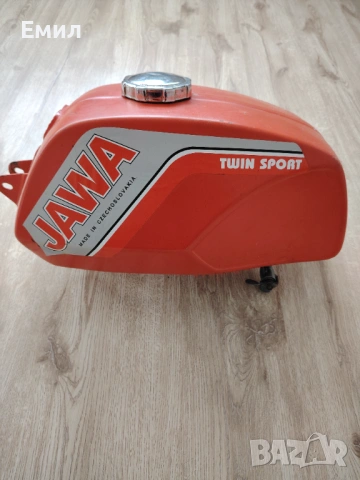 Продавам резервоар за JAWA