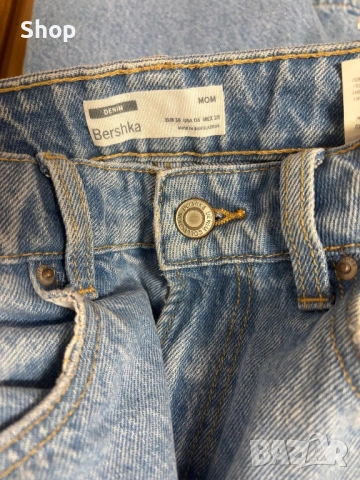 Дънки на Bershka , снимка 5 - Дънки - 54092936
