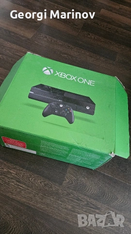 Xbox one с оригинална кутия и безжичен джойстик