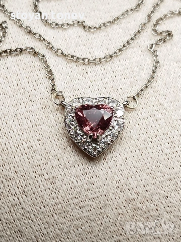 „Магично сърце“ – Ръчно изработено бижу с истинска магия в центъра!