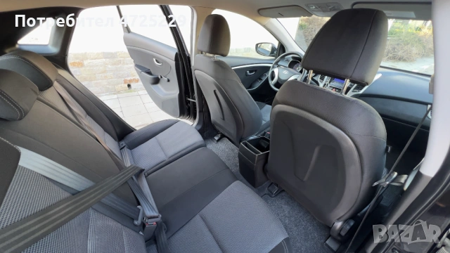 Hyundai I30 1.4i 2013г, снимка 11 - Автомобили и джипове - 54598589