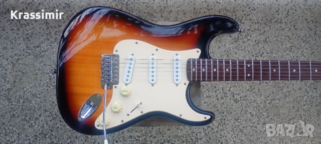 Squier Bullet Strat by Fender. Електрическа китара., снимка 2 - Китари - 54805451
