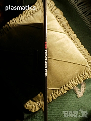Грамофоннa плочa-Vinyl - The Runaways, снимка 3 - Грамофонни плочи - 32643393