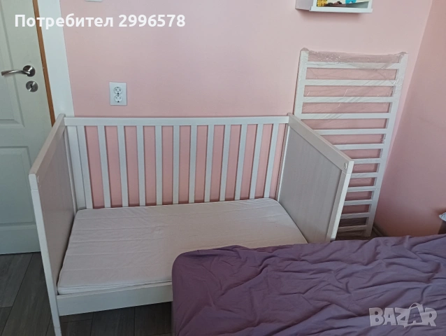 Детско креватче + матрак две нива и преграда