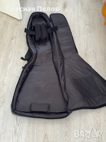 Калъф за V образни китари - Rockbag Deluxe FV, снимка 7 - Китари - 54498908