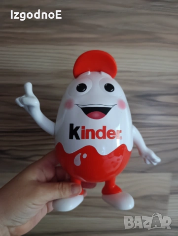 Голяма фигура Киндер Kinder касичка
