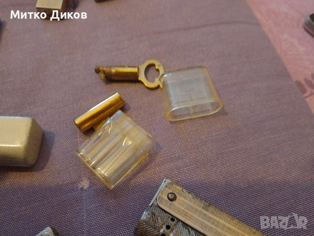 Маркови запалки винтидж на газ и бензин 15 броя Austria,Origin,Rowenta,Hadson,Marlboro,Penguin и др., снимка 12 - Запалки - 54773866