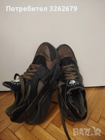 Nike air huarache оригинални размер 44, снимка 7 - Спортни обувки - 55047177