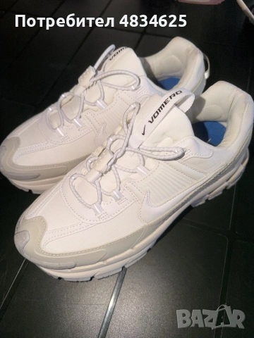 Унисекс маратонки Nike Vomero 5 Zoom (бежово и бяло). Размер: EU 40 / UK 6. 