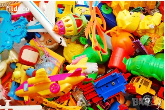 Подарявам играчки и книги за 4- 8 годишни, снимка 1