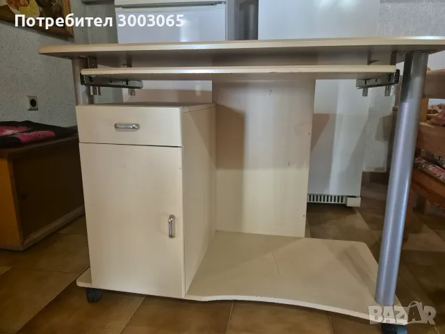 Офис бюро, използвано е за кратък период от време