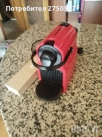 Кафе Машина Nespresso Inissia Ruby Red original  използвана само 10 дена, снимка 5 - Кафемашини - 54570688