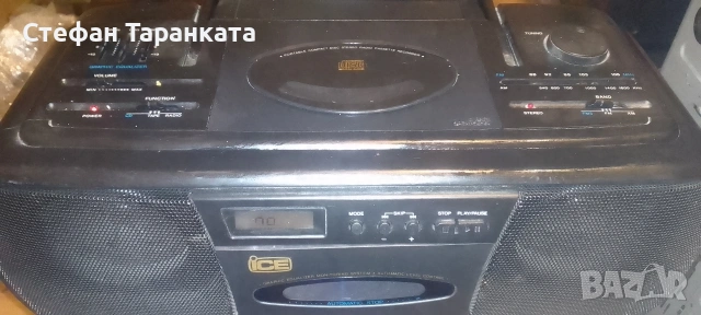 радио касетофон работи си на радио , снимка 2 - Радиокасетофони, транзистори - 54732689