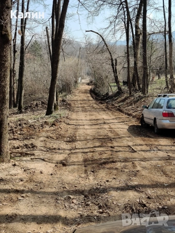 Вилно място с две сгради, снимка 9 - Вили - 54130178