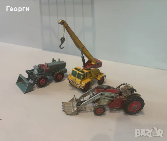 Стари метални играчки