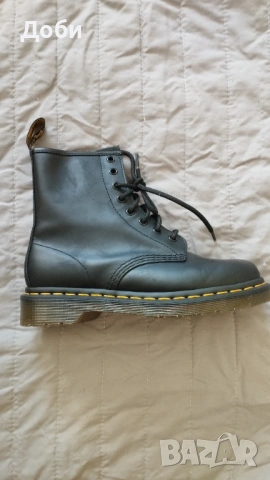 Чисто нови кожени кубинки Dr. Martens 37 номер
