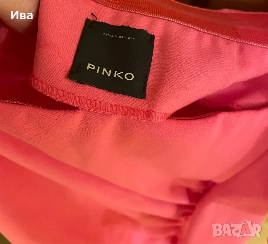 Оригинална рокля Pinko – асиметричен модел, ярко розова, размер S/M, снимка 3 - Рокли - 55025539