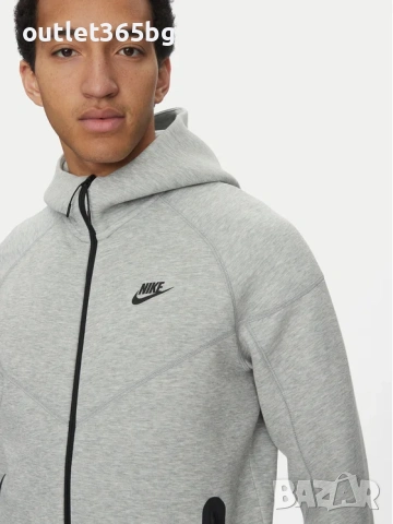 Nike - Суитшърт FB7921 063 Сив Regular Fit Оригинал Код 821, снимка 4 - Спортни дрехи, екипи - 54212157