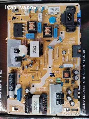 Samsung UE43RU7172U работещ, за части, счупен екран. , снимка 7 - Телевизори - 55136745