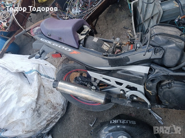 продавам мотор за части, снимка 2 - Мотоциклети и мототехника - 53973079