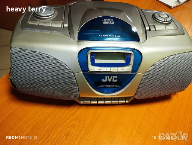 радиокасетофон + CD JVC RC-BX 530SL