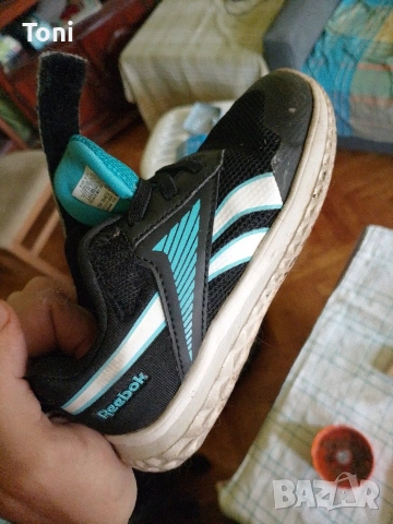 детски обувки маратонки Reebok 27 номер 16.5 см, снимка 5 - Детски маратонки - 54265342