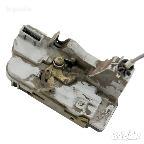 Брава задна дясна врата Peugeot 307 2001-2008 ID: 163425