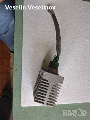 Нови мощни руски тиристори Т160 (160А) с масивни радиатори, снимка 2 - Друга електроника - 54156010