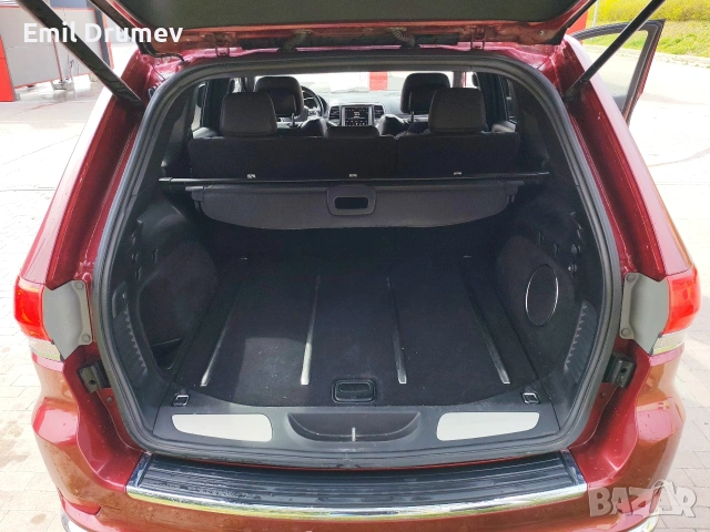 🔥 Jeep Grand Cherokee SUMMIT – 5.7 HEMI: Мощност и Лукс в едно! 🔥, снимка 15 - Автомобили и джипове - 54073982