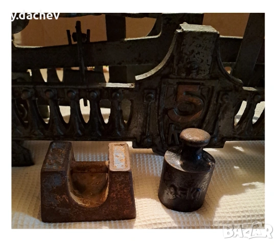 Стар кантар, снимка 3 - Антикварни и старинни предмети - 54310828