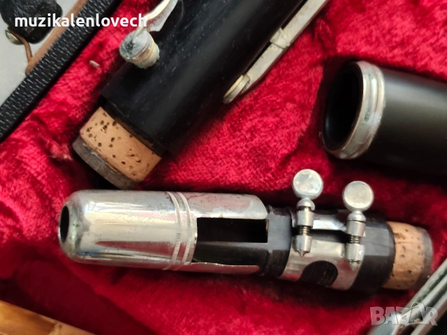 Vintage Amati Kraslice Wooden Clarinet /German System/ Made in Czechoslovakia кларинет с куфар, снимка 4 - Духови инструменти - 55206116